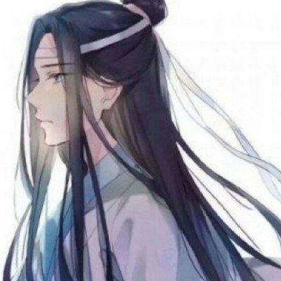 女生在重庆江边搭石塔火了